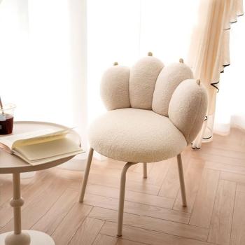Muxing Stuhl Kosmetik Hocker in Katzenpfoten Design Beige 58*56*71 cm 【HZYAL101346】