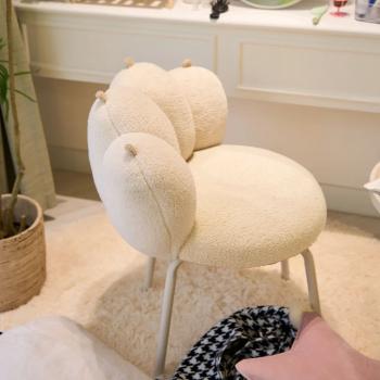 Muxing Stuhl Kosmetik Hocker in Katzenpfoten Design Beige 58*56*71 cm 【HZYAL101346】