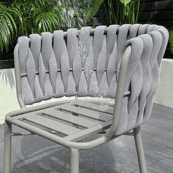 Muxing  2er-Set  Outdoor-Stuhl Campingstuhl Gartenstuhl Freizeitstuhl Armlehnenstuhl Geflechtstuhl für den Außenbereich/Garten 56×63×77cm [BZ-34]