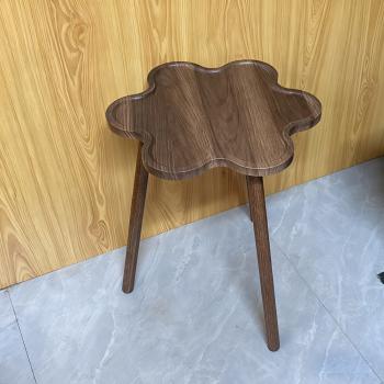 Muxing  Beistelltisch, Sofa-Beistelltisch, Couchtisch mit Holzmaserung, kleiner Tisch, Blütenblätter-Couchtisch, Nachttisch, 40×40×49 cm   /FGHD49CJ/