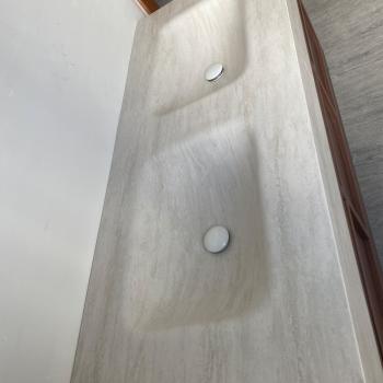 Muxing Waschbecken aus Keramik Waschbecken Doppelspüle Spüle mit zwei Becken Waschtisch-Set mit LED-Spiegel und Schränk【RW3318 BKK】