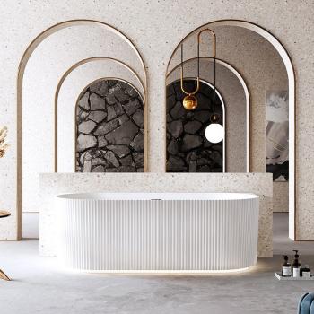 Muxing Badewanne, gestreifte Badewanne, wandnahe Badewanne, vertikal gestreifte Badewanne, LED-Badewanne