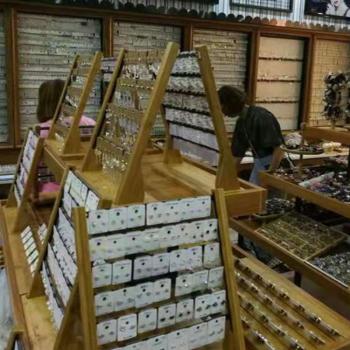 Großhandel B2B Bambus und Holz Regal Aufbewahrung Schmuck Ständer für Ohrringe