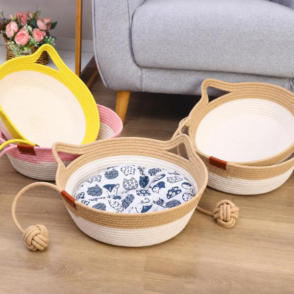 Muxing Katzenbett Hundebett Geflochtener Haustierkorb mit Schlafkissen und Spielball Ganzjähriger Schlafplatz für Katzen und Kleine Hunde 45 × 16 cm