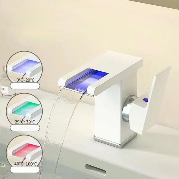 Muxing LED Waschtischarmatur Wasserhahn Badarmatur Waschbecken Mischbatterie Küchenarmatur