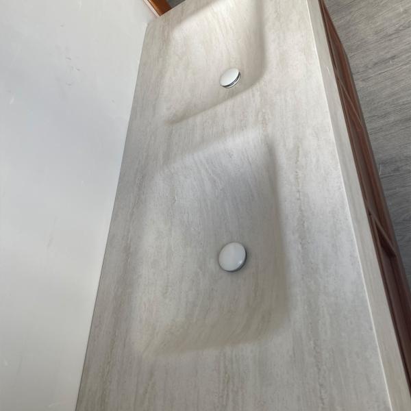 Muxing Waschbecken aus Keramik Waschbecken Doppelspüle Spüle mit zwei Becken Waschtisch-Set mit LED-Spiegel und Schränk【RW3318 BKK】