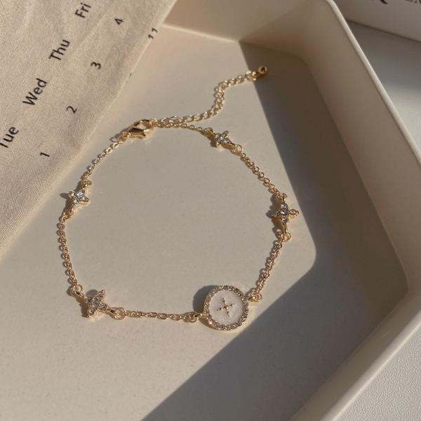 Großhandel B2B Koreanisches Vintage-Perlenarmband in D005 Gelbgold Sternen Armband