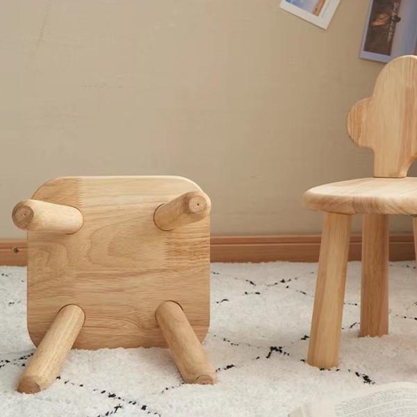 MuXing Kinderstuhl mit Rückenlehne – Kinderhocker, Stuhl für Kleinkinder, Niedriger Hocker, für Kinderzimmer & Vorschule Holzfarbe L26*H45cm